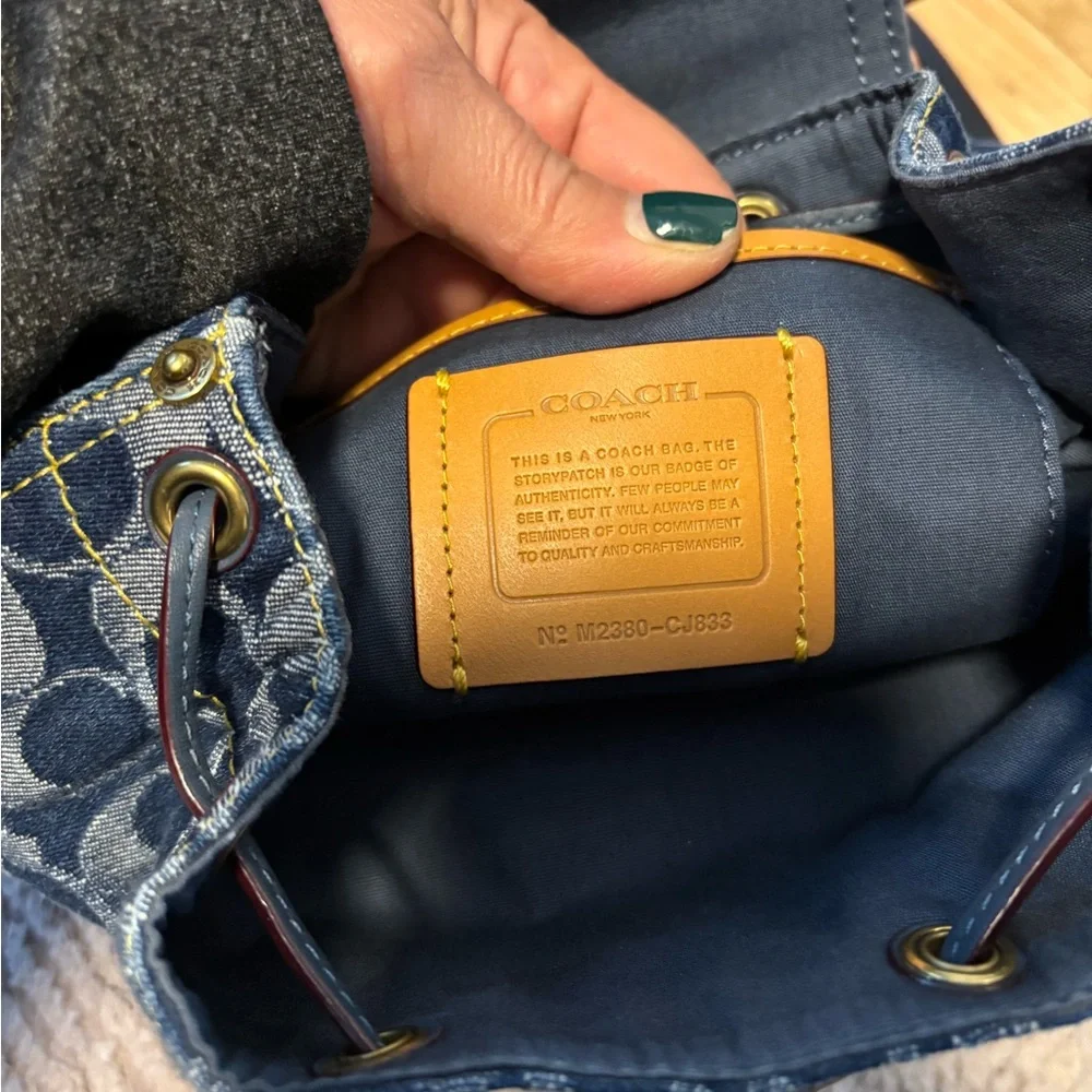 Coach Riya Backpack 21 In Signature Denim - Picture 7 of 7